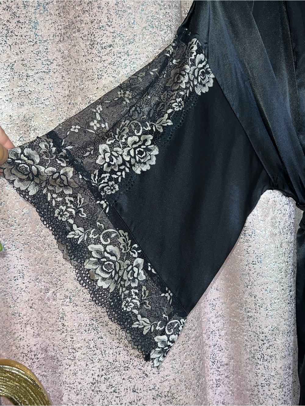 In Bloom by Jonquil Aviva Short Robe - Picture 2 of 5